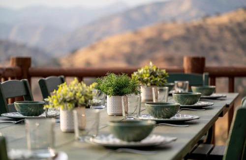 Three Rivers House | 4 Kings Log Cabin 150 Acres Spectacular Views