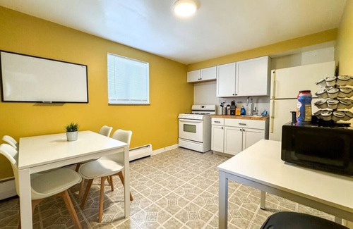 Mount Oliver Apartment | 4 Large Apartments w/8 Bedrooms & Parking + WIFI