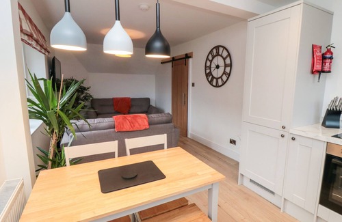 Fylingthorpe Cottage | 4 MAYPOLE GREEN, pet friendly in Fylingthorpe