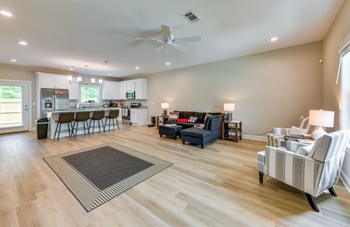 Auburn - Opelika House | 4 Mi to Auburn University: Townhome w/Fenced Yard