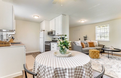 Fayetteville House | 4 Mi to Dtwn: Dog-Friendly Fayetteville Home