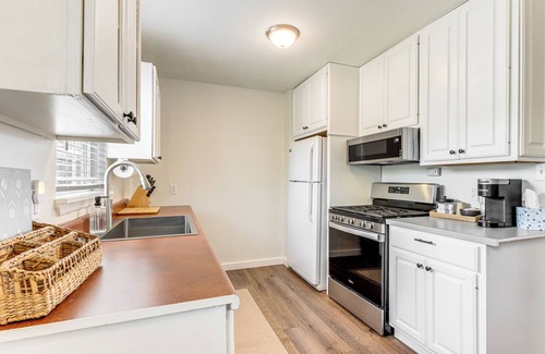 Fayetteville House | 4 Mi to Dtwn: Dog-Friendly Fayetteville Home