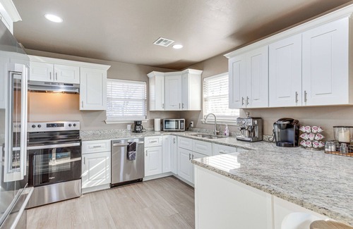 Guthrie House | 4 Mi to Dtwn Guthrie: Family Home w/Fire Pit!