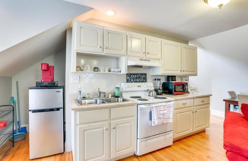 Summerville Apartment | 4 Mi to Dtwn Simplistic Summerville Studio