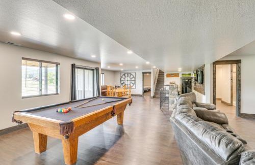Sturgis House | 4 Mi to Dtwn Sturgis Cabin with Hot Tub and Game Room