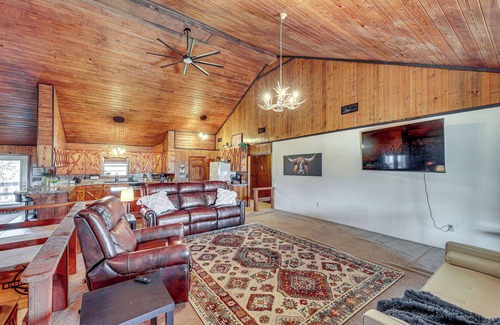 Bismarck House | 4 Mi to Lake Access: Pet-Friendly Home in Bismarck