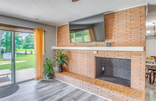 Loris House | 4 Mi to Loris Nature Park Family Home with Yard