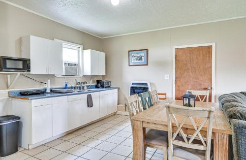 Belpre House | 4 Mi to Ohio River Quiet Guest House with Yard!