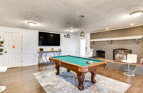 Bowling Green House | 4 Mi to WKU Hilltoppers Hideaway with Grills!