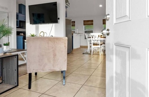 Three Rivers House | 4 Miles to Sequoia NTL Park