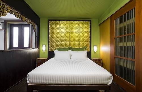 Chan Kasem Bed & Breakfast | 4 Pax. Self-Serviced Art & Tile Gallery