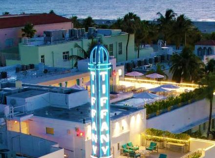 South Beach House | 4 RM on Beach SoBeSuites by AmericanVacationLiving