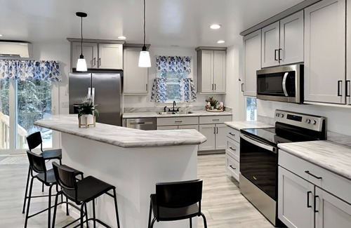 Ellsworth House | 4 Seasons Getaway in Downeast ME 30 mi to Acadia Nat'l Park