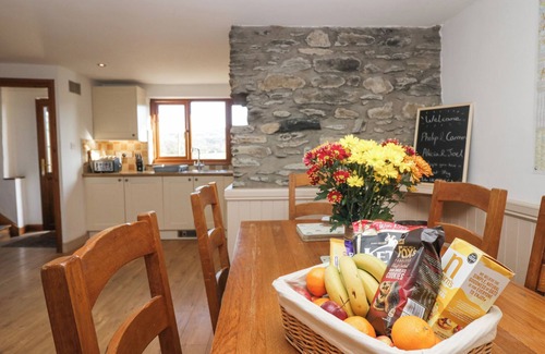 Haverthwaite Cottage | 4 THE BARNS, family friendly, character holiday cottage in Ulverston