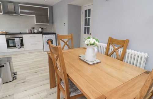 Wark Cottage | 4 TYNE VIEW, pet friendly, with open fire in Wark