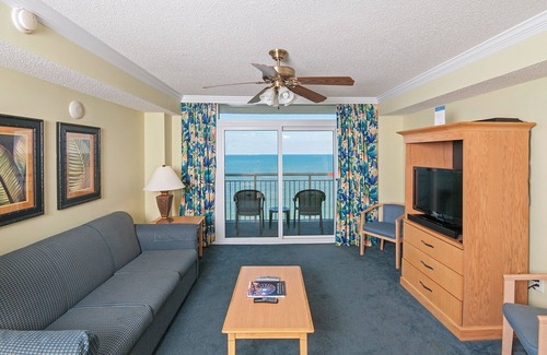 Myrtle Beach Hotel | 4 Units - Tranquil Oceanfront Getaway w/Balcony – Minutes from Top Attractions