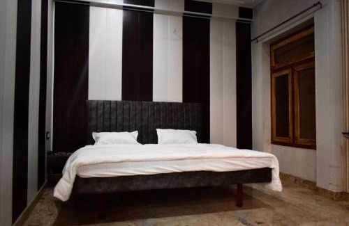 Naini House | 400meter from Sangam ghat Kuldeep 2