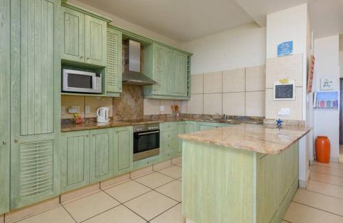 Margate Beach Apartment | 402@ColonialSands