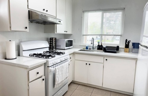 Northside House | 438 Comfortable 4BR Heart Dtown SanJose close to SJSU