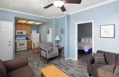 Oceano Condo | 444 Pier Ave. #302: 1 BR, 1 BA Condominium in Oceano, Sleeps 4