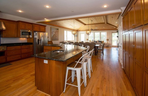 Saint Helena Island House | 449 Tarpon Blvd