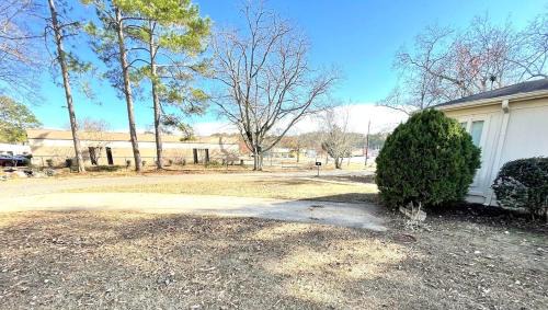 New Castle House | 465 Gene Reed Rd