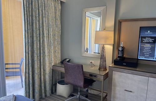 Key Biscayne Apartment | 470 - Breathtaking Ritz Carlton Apartment - Gym - Multiple Pools