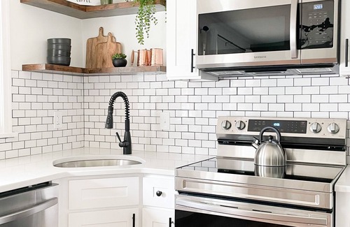 Hershey House | 4Bd/2ba home Sleeps 8 *Newly Renovated* 2 minutes to all Hershey attractions!