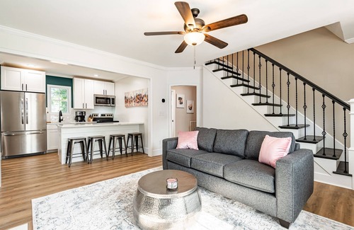 Rock Hill Other | 4bd/3bth Combined Cape Cod & Cottage | 5 Min to RH