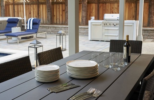 Santa Rosa House | 4BD/4BA Heated Pool+Spa+BBQ: 11min Healdsburg & Alexander Valley