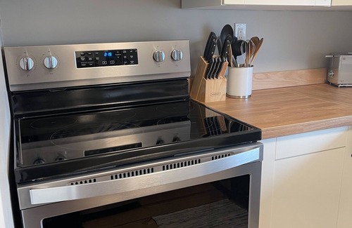 Off Broadway Apartment | 4BR, 2 Bath Gem in Prime Location – Cozy & Convenient