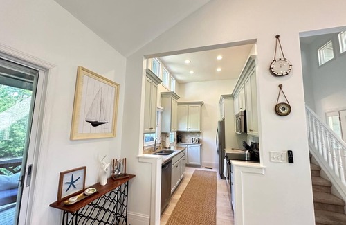 Okatie House | 4BR/4BA Private Island Retreat/Country Club - 25 mins from HHI - Golf Included