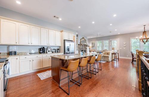 Reynolds Landing House | 4BR Lake Oconee Gem - Golf Views & Kid-Friendly