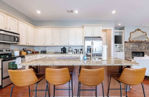 Reynolds Landing House | 4BR Lake Oconee Gem - Golf Views & Kid-Friendly