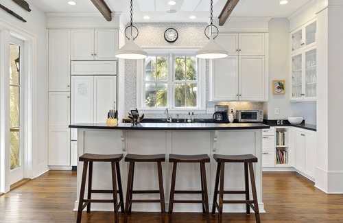 Vanderhorst Plantation House | 4BR Luxury Home with Heated Pool, Marsh Views - World Class Beach, Golf and Tennis!