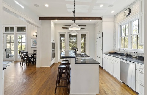 Vanderhorst Plantation House | 4BR Luxury Home with Heated Pool, Marsh Views - World Class Beach, Golf and Tennis!