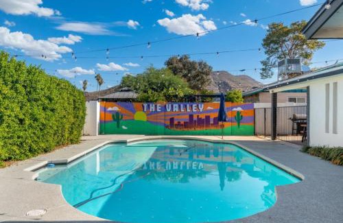 North Mountain House | 4BR Moon Valley Home with Pool - Room for 10