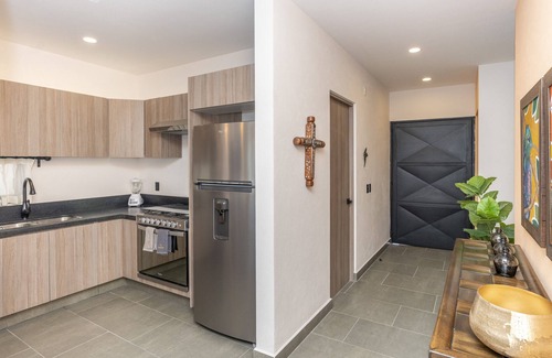 San Miguel de Allende House | 4BR Oasis with Pool & Gym at Nueva Escondida