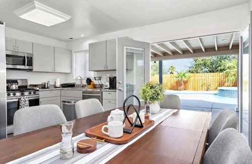 Henderson House | 4BR Stunner with Pool & Amazing Backyard!