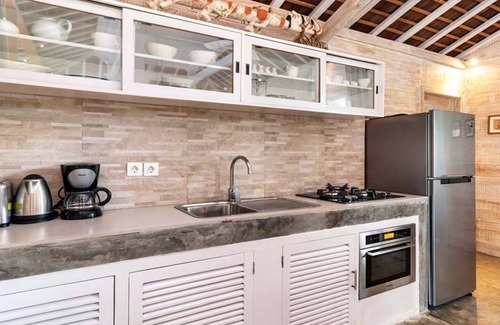 Kerobokan Villa | 4BR VILLA PERFECT ESCAPE FOR BALI HOLIDAY