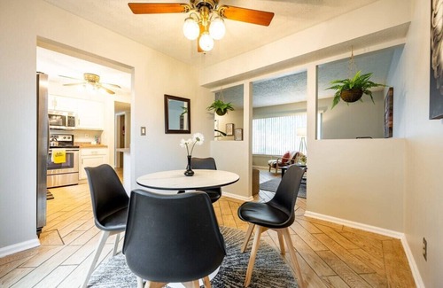 Acton House | 4BR w/Pool Table & Game Room, Near DT, Sleeps 11