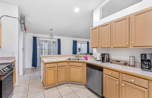 Clermont House | 4BR w/Private HEATED Pool + Hot Tub + Grill