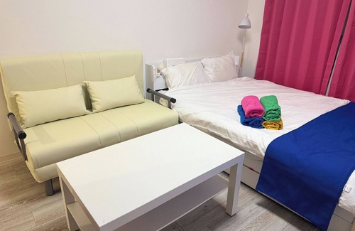 Akasaka Apartment | 4min to Tameike Sanno stationPink Purple Magic Room3ppl/Minato-ku Tokyo