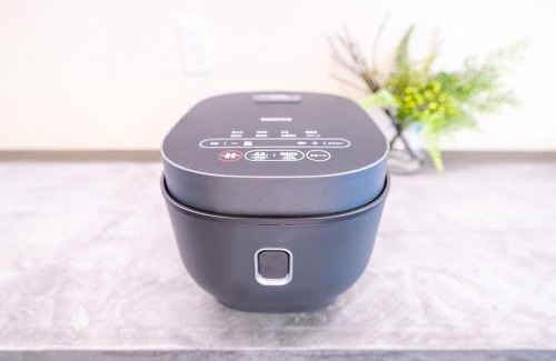 Higashishinsaibashi Apartment | 5階 ホテル鶴 道頓堀に位置する宿 ベッド9台 シャワー2台 観光に最適