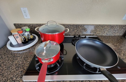 Elk Grove House | 5 BD Home★ Pool |Ping Pong/Fire Pit/2 King Beds