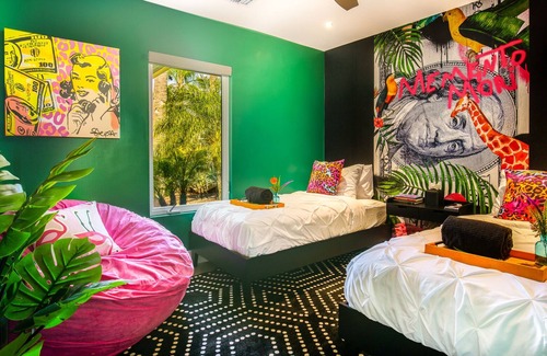 Dolphin Isles House | 5 BD LUXURY BEACH HOUSE: Heated Pool+Outdoor Bar+Hot Tub+Ping Pong