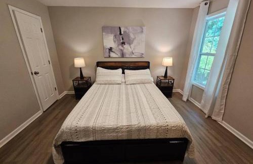 Duluth House | 5-Bed Gem Close to Duluth Fun Sleeps 16