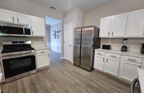 Duluth House | 5-Bed Gem Close to Duluth Fun Sleeps 16