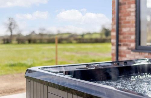 Llanymynech House | 5 Bed in Shrewsbury 80686