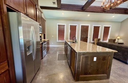 Sabinal House | 5 Bed Room House with Pool, Pickleball, Basketball, Sand Volley Ball on Hole #1